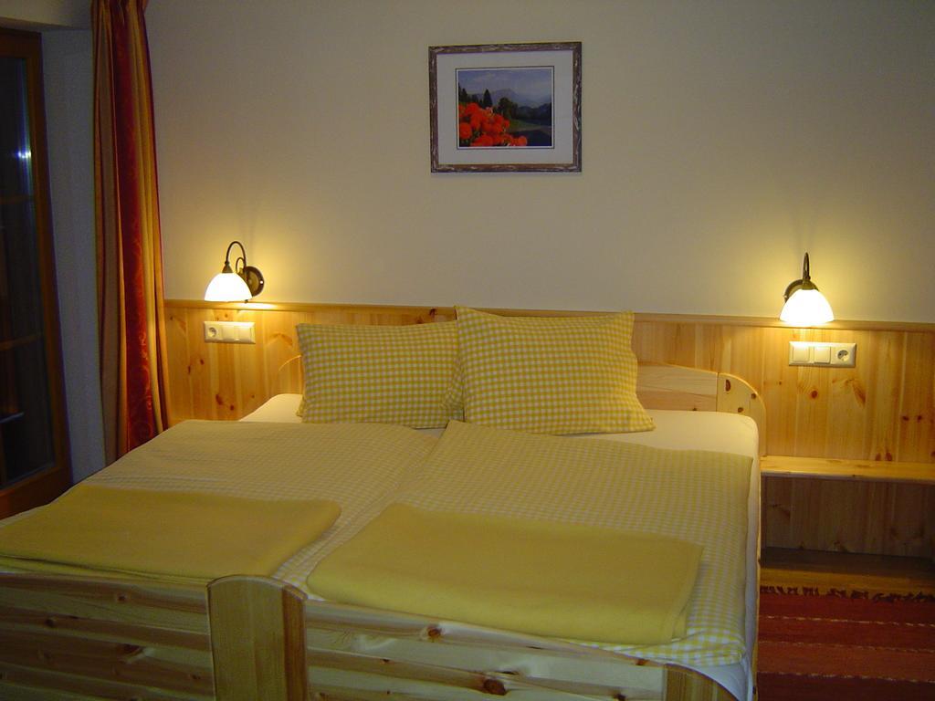 Villa Kirchenbichlerhof Pruggern Habitación foto